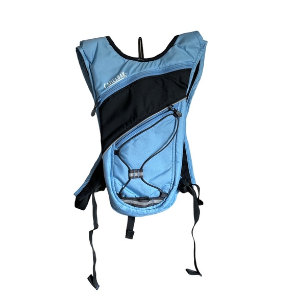 CamelBak ISIS | 72 oz. - Picture 2 of 7